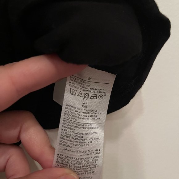 Maternity Top / Old Navy Sunday Sleep Black Top (Size Medium) - Picture 10 of 10